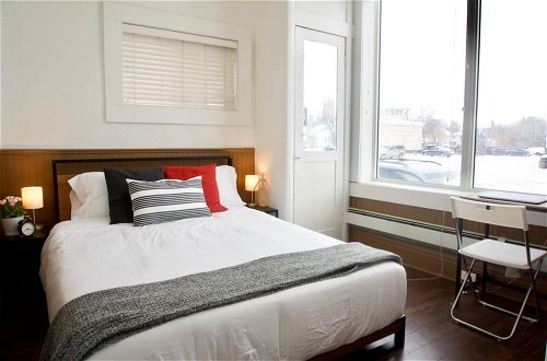 Photo 16 - The Best Rental in Moose Jaw Large 2-br Parking Coffee