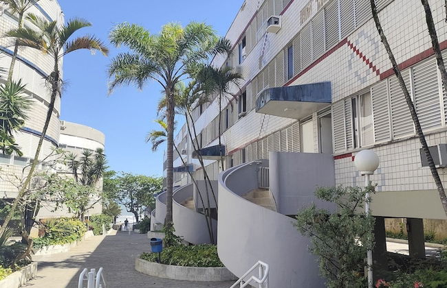 Pé na areia do Guarujá - Praia do Tombo (F) - Foto 70