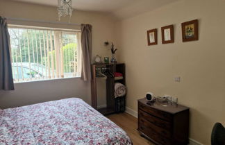 Photo 3 - Beautiful 1-bed Studio Lickey Hills, Birmingham