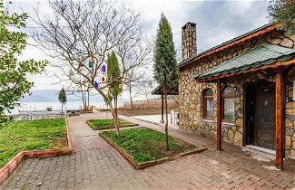 Foto 2 - Charming Villa on the Shore of Sapanca Lake