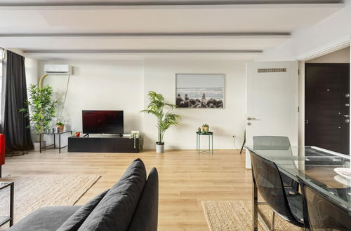 Photo 20 - Sleek and Central Flat With Backyard in Besiktas