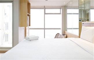 Foto 2 - Best Deal And Smart Living Studio At Grand Sungkono Lagoon Apartment