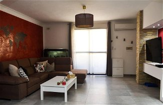 Photo 1 - Modern and Homely Apartment in Marsaskala