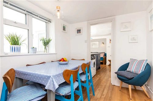 Photo 10 - Quirky 1 Bedroom Apartment in Kemptown