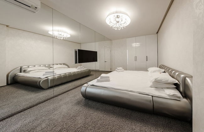 Royal Apartments Gagarinskoe plato 5a - Photo 13