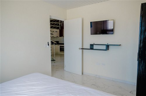 Foto 6 - Spacious 4-bedroom Apartment 2 km From Eagle Beach
