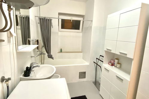 Foto 4 - Spacious 2-bed Apartment in Cavtat