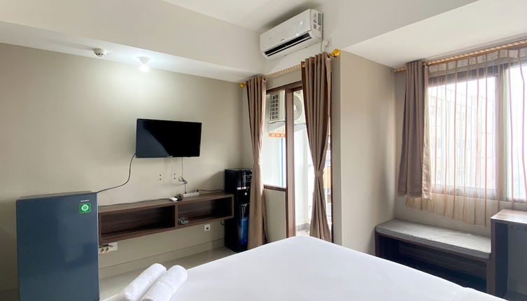 Photo 1 - Well Furnished And Cozy Studio At Gateway Park Lrt City Bekasi Apartment