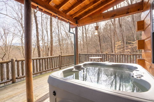 Photo 19 - Moonshine Ridge Cabin with Hot Tub and Fire Pit