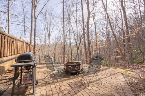 Photo 33 - Moonshine Ridge Cabin with Hot Tub and Fire Pit