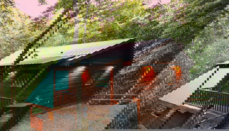 Foto 1 - Always & Forever 1 Bedroom Cabin by RedAwning