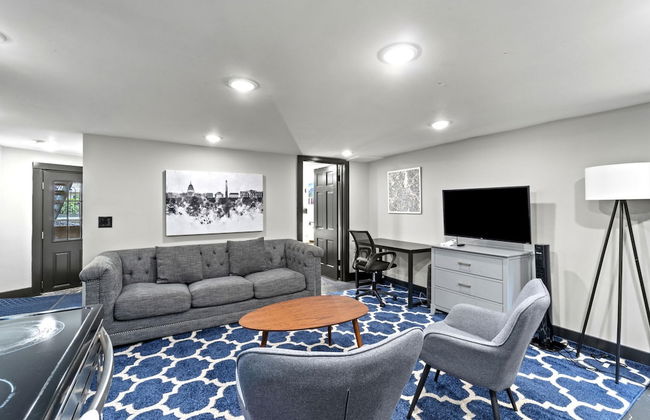 Historic DC Gem Spacious Rowhouse Private Patio - Foto 30