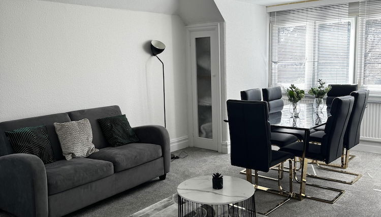 Foto 1 - Inviting 2-bed Apartment in Poole