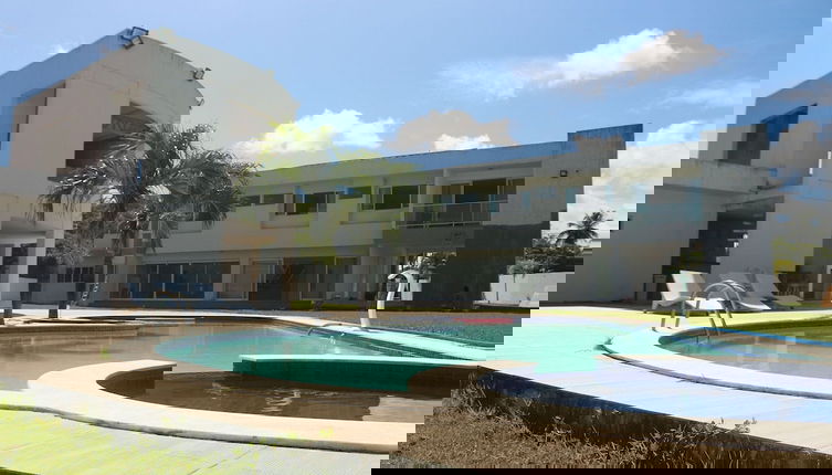 Photo 1 - Mansao 6 suites c piscina e jacuzzi 082M