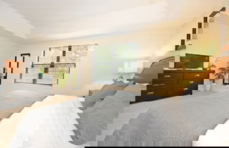 Foto 3 - Tropical Fountains 3 Bedroom Condo by RedAwning