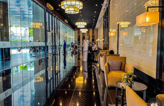 Sunset View at Air Residences Makati - Photo 3