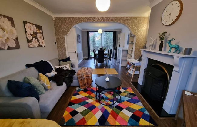3 Bed Spacious House With Parking - Foto 19