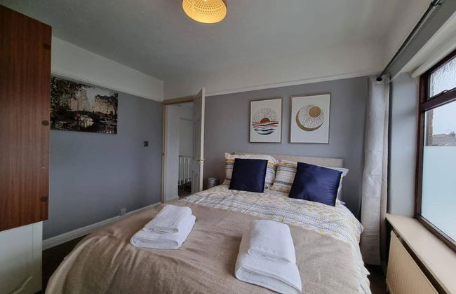 3 Bed Spacious House With Parking - Foto 18