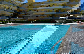 Foto 1 - Flat in a Resort With Pools and Tennis Courts