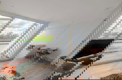 Foto 47 - Light-filled Primrose Hill Rooftop Retreat
