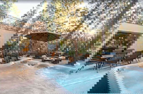Foto 2 - Big Bear Castle by Avantstay Private Home in Great Big Bear Location w/ Hot Tub
