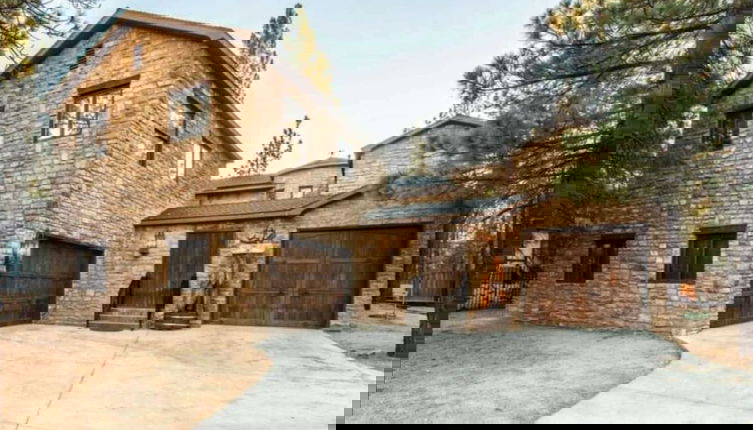 Foto 1 - Big Bear Castle by Avantstay Private Home in Great Big Bear Location w/ Hot Tub
