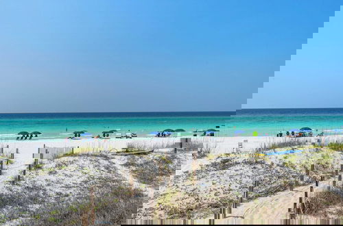 Foto 2 - Backyard Beach by Avantstay Oceanfront Destin Paradise