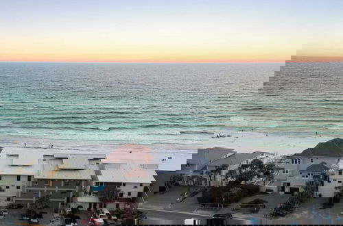 Foto 66 - Backyard Beach by Avantstay Oceanfront Destin Paradise