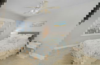 Foto 3 - Estero Cove 523 - Beautifully Updated!! 2 Bedroom Condo by RedAwning