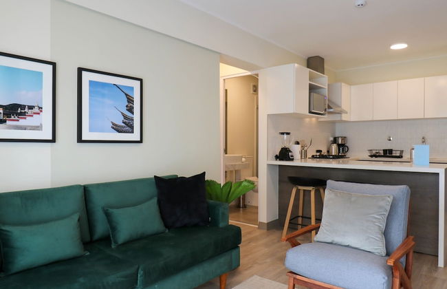w Spectacular 2BR in the Heart of Miraflores - Foto 1