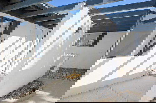Foto 43 - Carmella by Avantstay Modern Jtree Home w/ Large Outdoor Area!