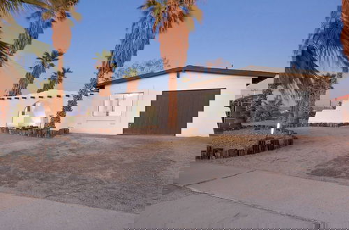 Foto 44 - Carmella by Avantstay Modern Jtree Home w/ Large Outdoor Area!
