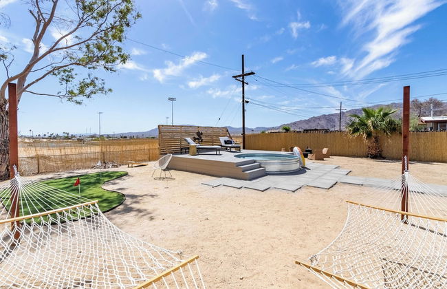 Carmella by Avantstay Modern Jtree Home w/ Large Outdoor Area! - Photo 37