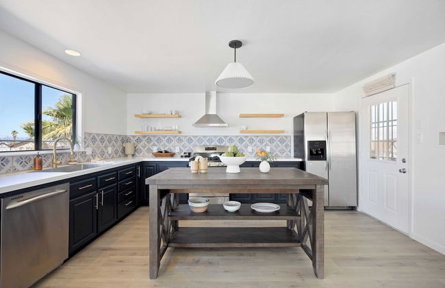 Carmella by Avantstay Modern Jtree Home w/ Large Outdoor Area! - Photo 22