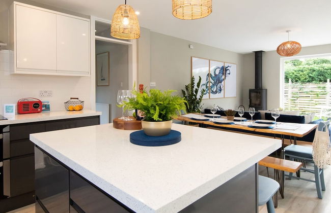 Bosham 3 BR Beach House With Garden Playhouse - Foto 7