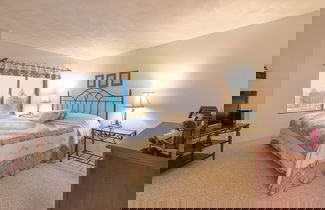 Foto 3 - Seven Springs 2 BR Condo - Deck and Mountain Views by RedAwning - Save 10% on 3 Nights, 15% on 5 Nights!