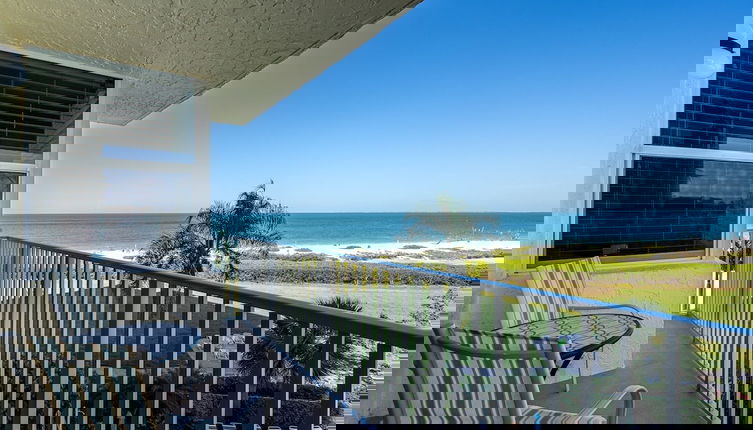 Foto 1 - Updated Gulf Front Condo On The South End Of Fort Myers Beach! 1 Bedroom Condo by RedAwning