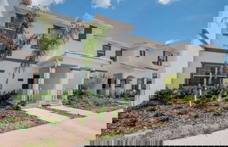 Foto 1 - Storey Lake Resort 4 Bed With Private Pool 4 Bedroom Townhouse by RedAwning