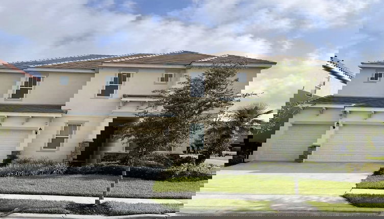 Foto 1 - Luxury 13 Bedroom Disney Villa Pool SPA Game Room WI-FI 13 Villa by RedAwning