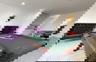 Foto 2 - Luxury 13 Bedroom Disney Villa Pool SPA Game Room WI-FI 13 Villa by RedAwning