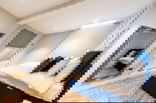 Photo 11 - Beautiful Two Bedroom Abode in Notting Hill
