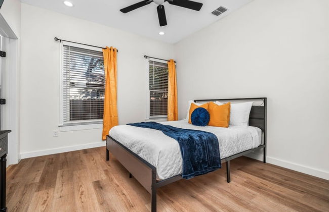 Bold Bright 4BR 3 5full Baths Near Riverwalk Dtown - Foto 12