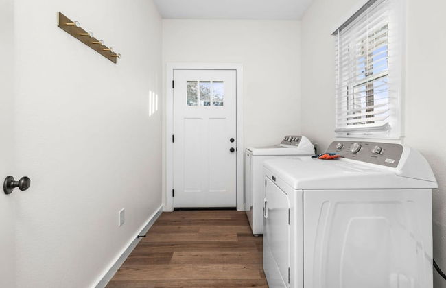 Bold Bright 4BR 3 5full Baths Near Riverwalk Dtown - Foto 18