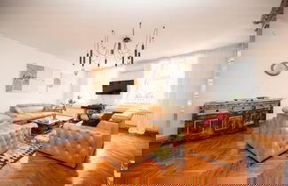 Photo 1 - Authentic Design 2bdr Apartment in Old Town