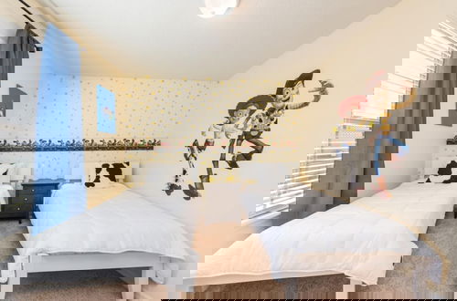 Photo 26 - Magic Retreat Near Disney Sleeps 12 Private Pool Sol101