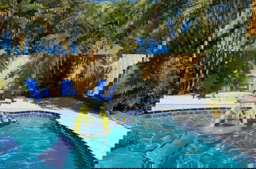 Photo 3 - Heated Pool Close to St Pete Tampa Pet Friendly