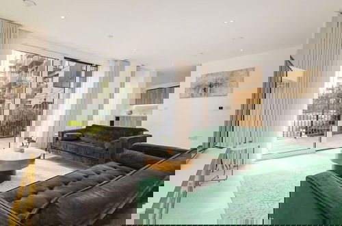 Foto 1 - Luxury Spacious Flat With Communal Gardens Parking