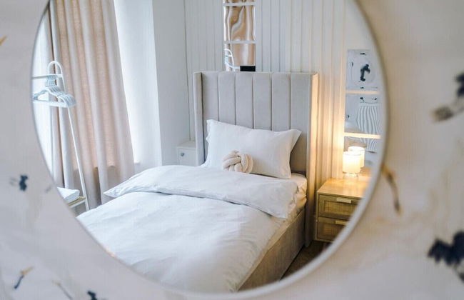 Modern & Chic Four Bedroom Home - Foto 7