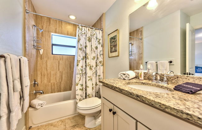 Le Monaco - Romantic 1 BR Condo Steps from 5th Ave S. Chic Coastal Retreat with King Bed and Beach Access. Perfect Location for Couples Near Dining, Shopping, and Naples Beach - Foto 16