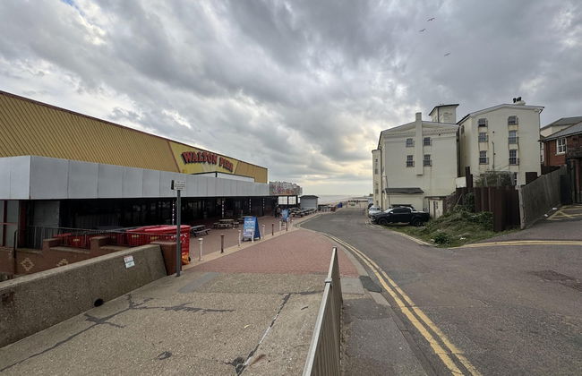 Beautiful 2 Bed Apartment in Walton on the Naze - Foto 6